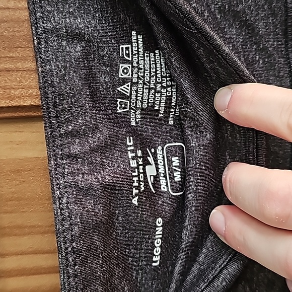 Grey Athletic Works Yoga Leggings Meduim - Picture 3 of 3